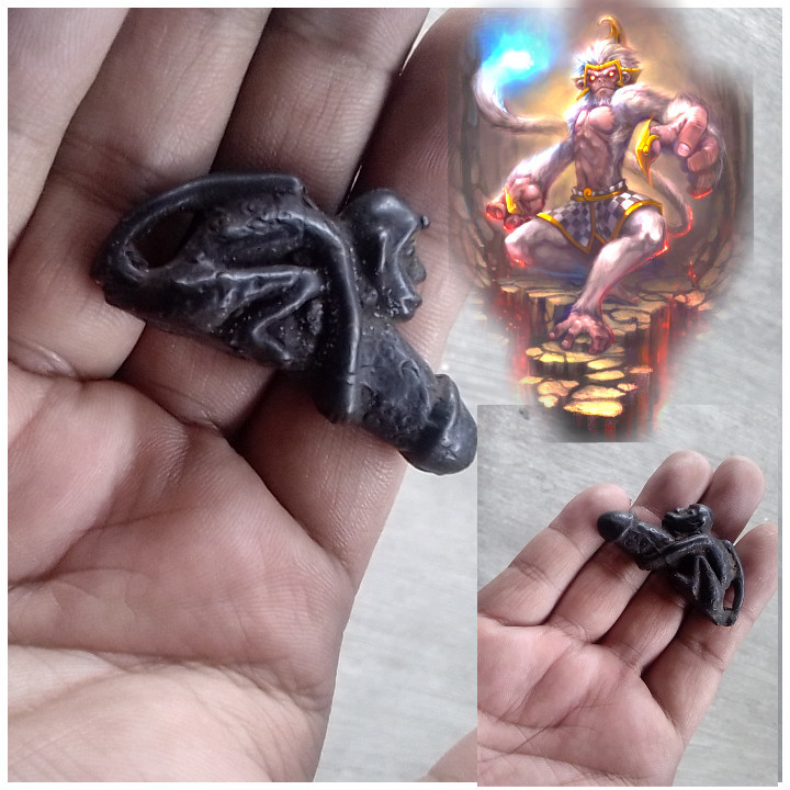 koleksi pajangan antik sarutomo