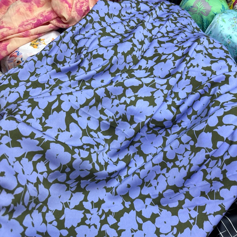 KAIN SATIN SILK MOTIF PREMIUM - lq - kain satin motif kembang - kain silk motif - kain bahan motif -