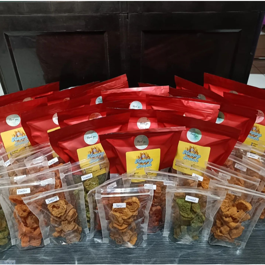 

KLF - HAPPY SNACK , KERIPIK CAKWE CRISPY CRUNCHY / CAKUE CRISPY CRUNCHY / KERIPIK CAKWE / KERUPUK CAKWE / RENYAH GURIH GARING FRESH ENAK 100GR
