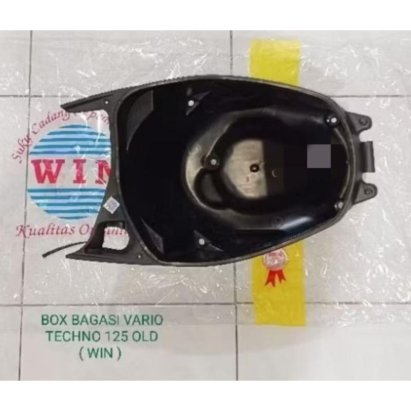 Box lullage Vario techno 125 KZR box helm vario 125 merk win