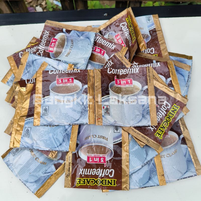 

BUNGKUS KEMASAN MINUMAN SACHET KOPI INDOCAFE BAHAN KERAJINAN TANGAN TIKAR PRAKARYA