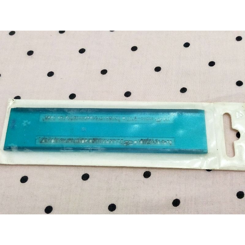 

Penggaris Lettering Stencil Staedtler Mars 572 02 A13 Germany