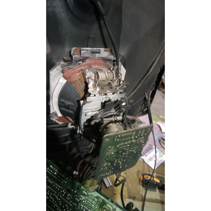 YOKE TV LG SLIM YUKE TV LG YOKE DEFLEKSI TV SLIM LG