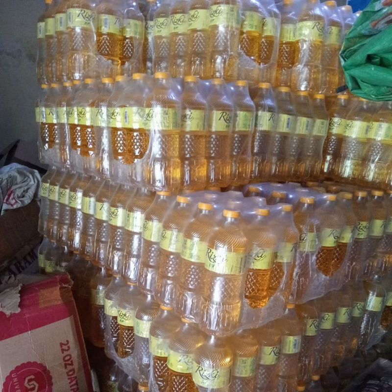 

MINYAK GORENG RIZKI 900ML
