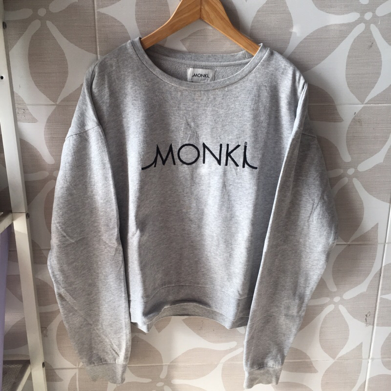 preloved sweater MONKI (ori) grey
