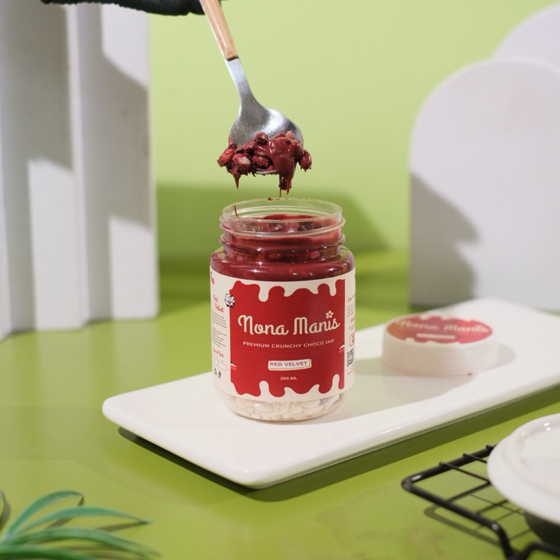 

NONA MANIS RED VELVET