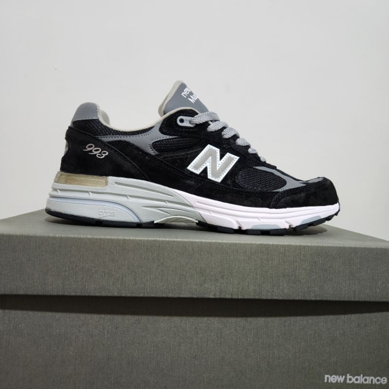 Sneakers Sepatu NB 993 Black White BNIB