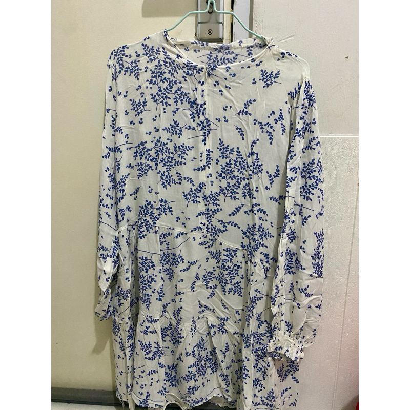 Blouse wanita motif bunga bunga