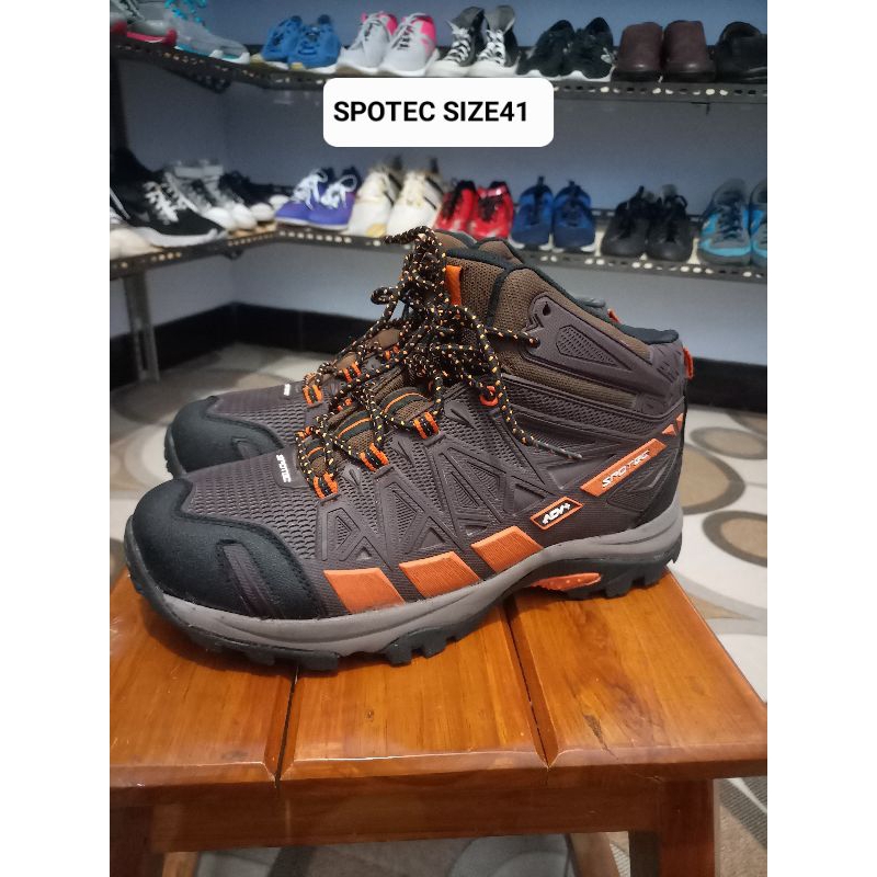 sepatu gunung/outdor second merk Spotec size41 insol26,5