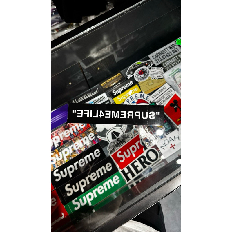 

SUPREME - 4LIFE STICKER
