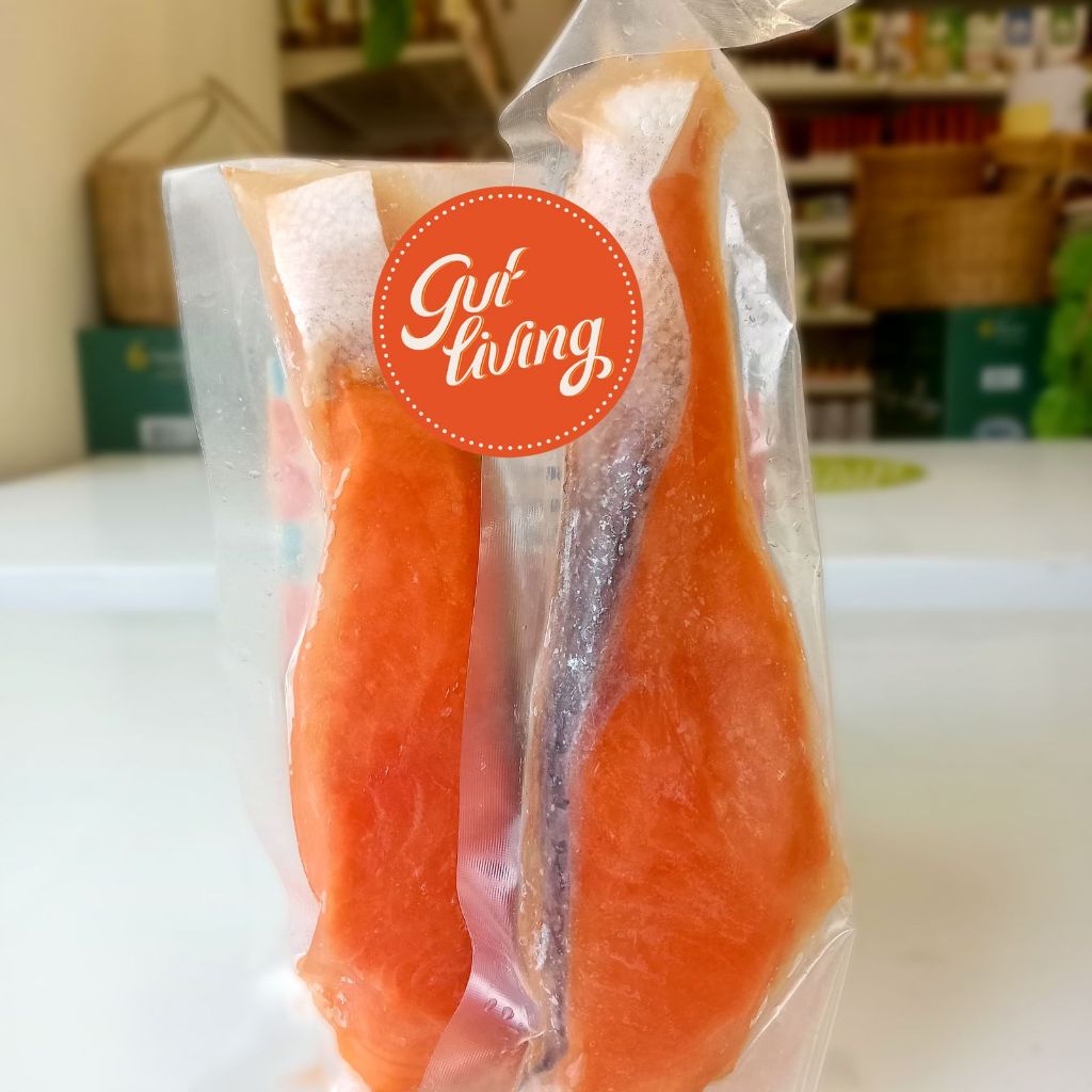 

Ikan Salmon Perut Daging Tulangan Ekor Kepala Segar Frozen Gut Living