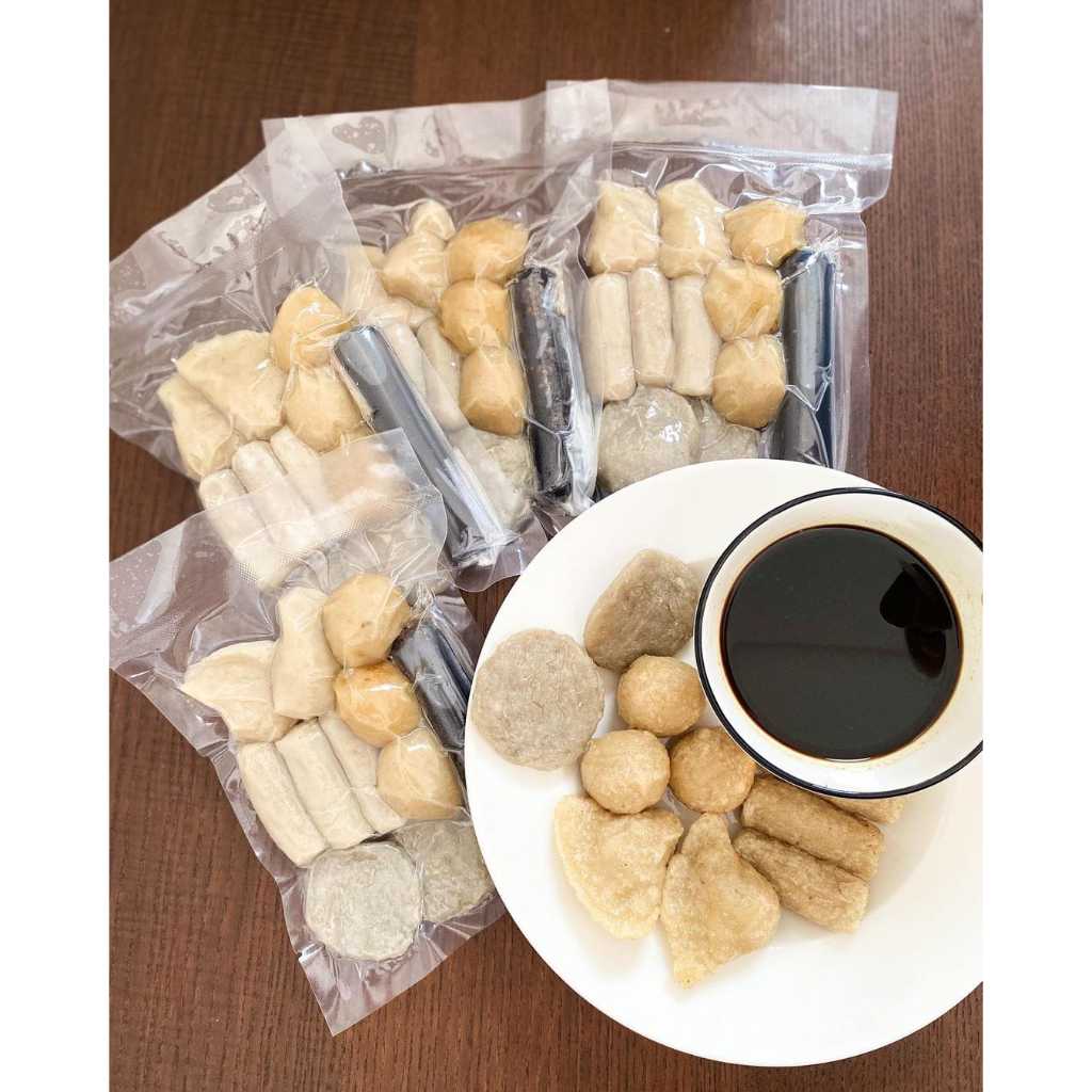 

Olahan ikan pempek palembang dengan cuko yang kental dan lezat