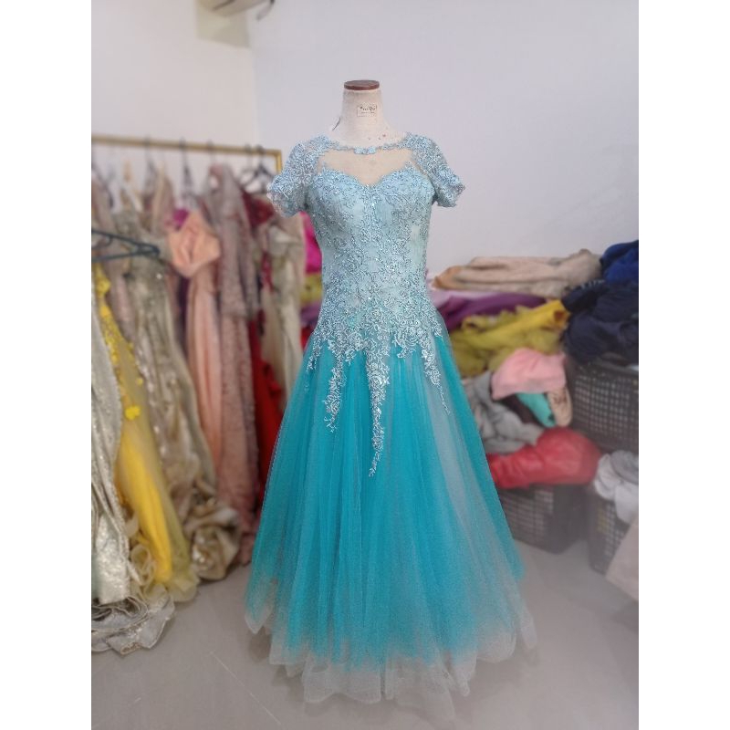 Gaun pesta rok tulle biru muda