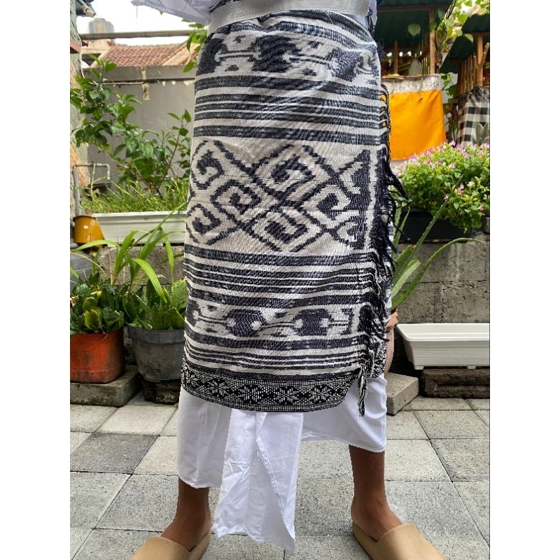 Kamen Anak Setengah Jadi