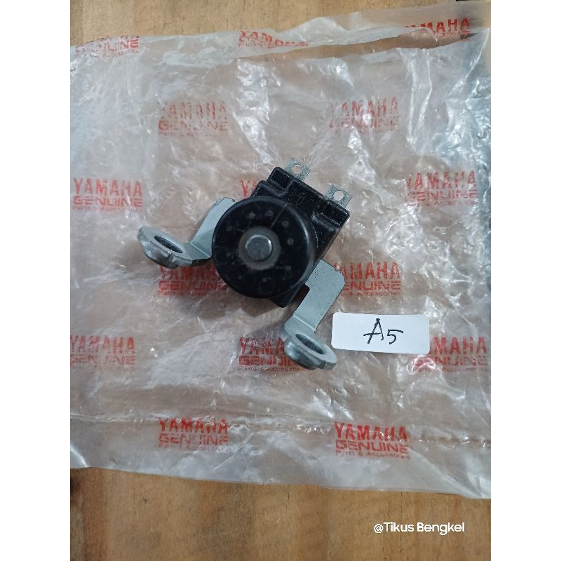 Pulser Fulser Yamaha F1ZR FiZR Original 4NS