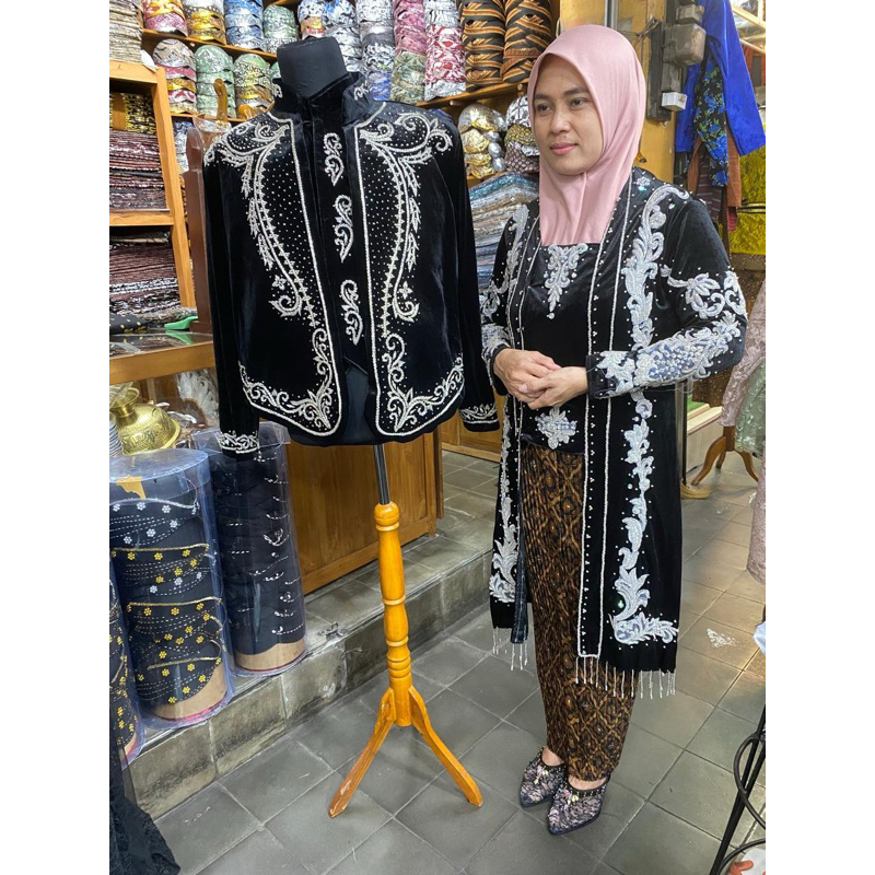 Set kebaya pengantin kutubaru bludru/Baju pengantin kutubaru hitam bludru