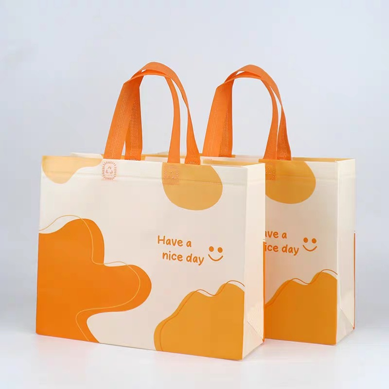 

Tas Belanja Goodie Bag Spunbond Tas Souvenir Ulang Tahun Anak Motif Kartun Premium Goodiebag Hampers souvenir WFB-A21/A22