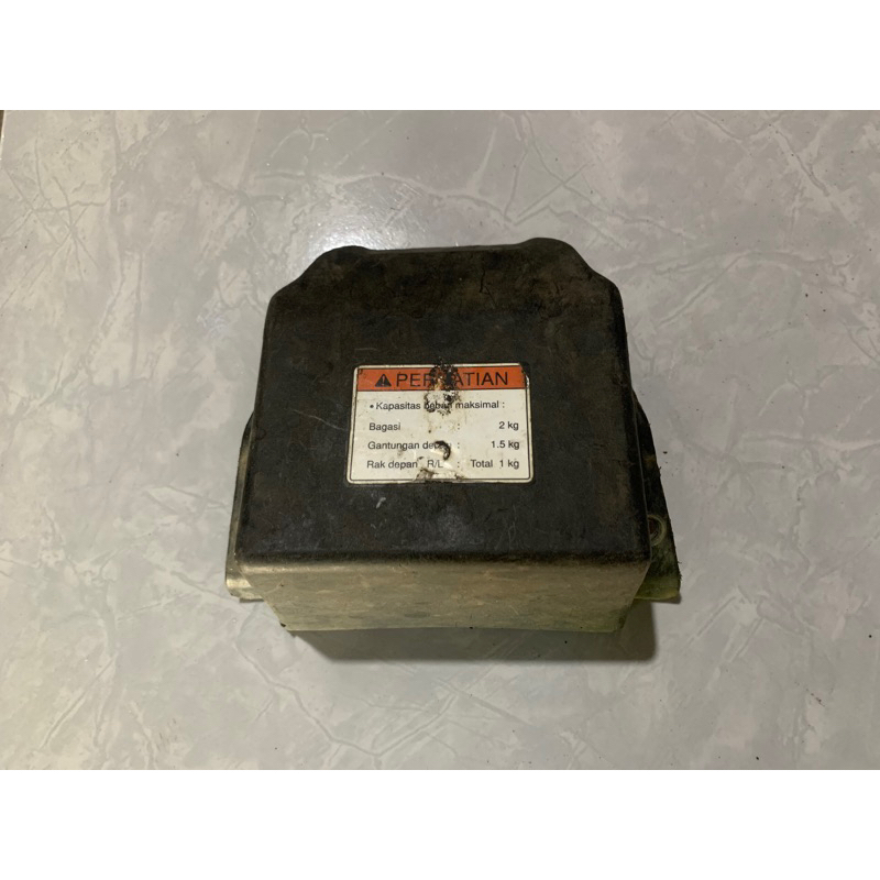 Cover Tutup Aki Accu suzuki SkyDrive Ori