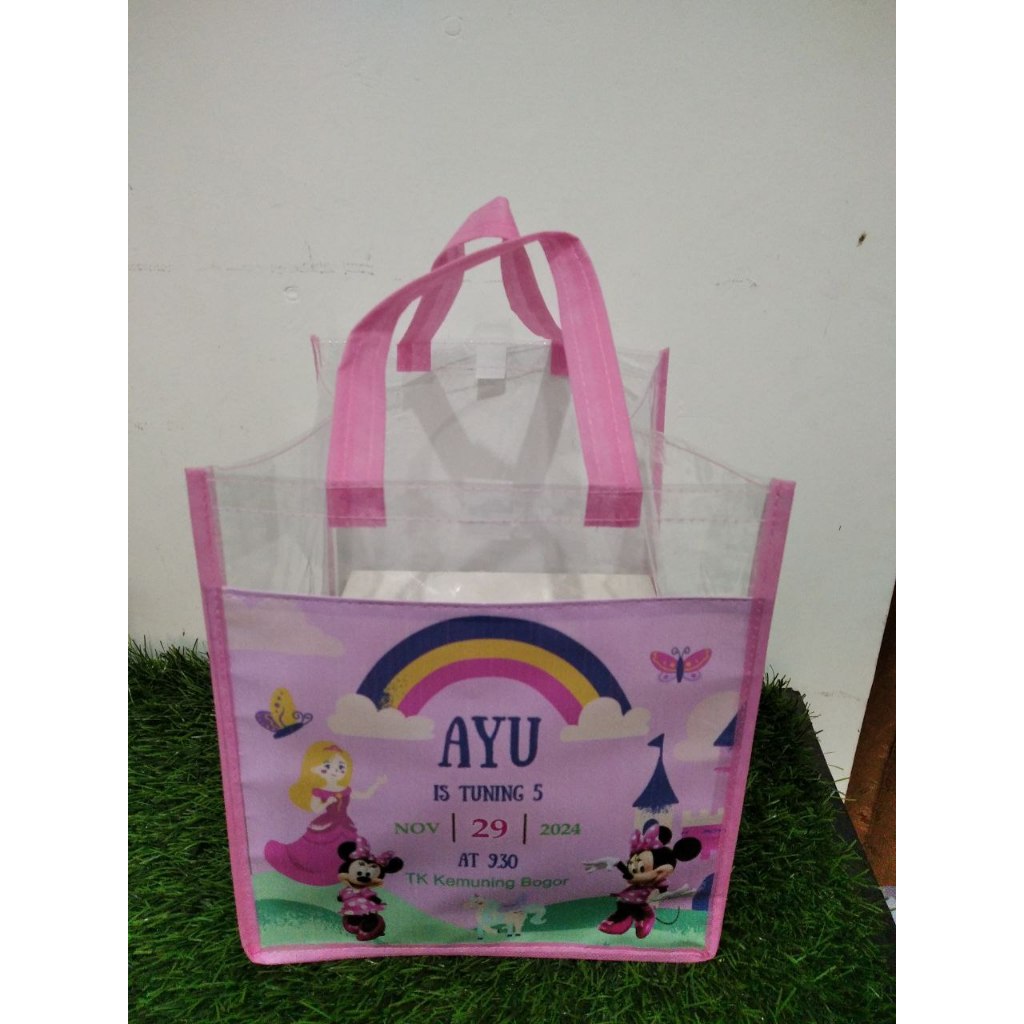 

tas souvenir mika kombinasi/tas ulang tahun kombinasi mika/muat box(20x20) ukuran 22 x 20 x 25