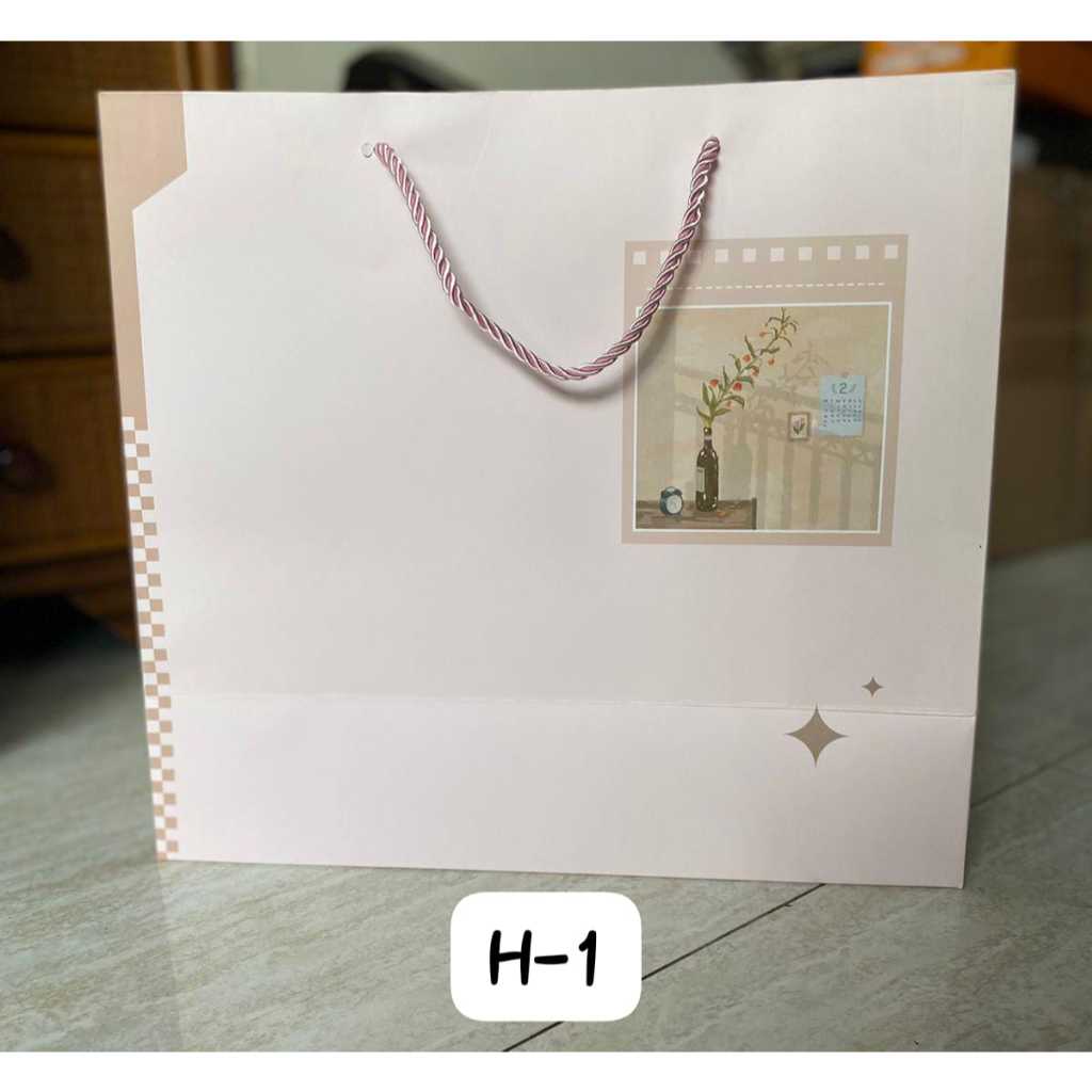 

Paper Bag Tali Vertikal & Horizontal