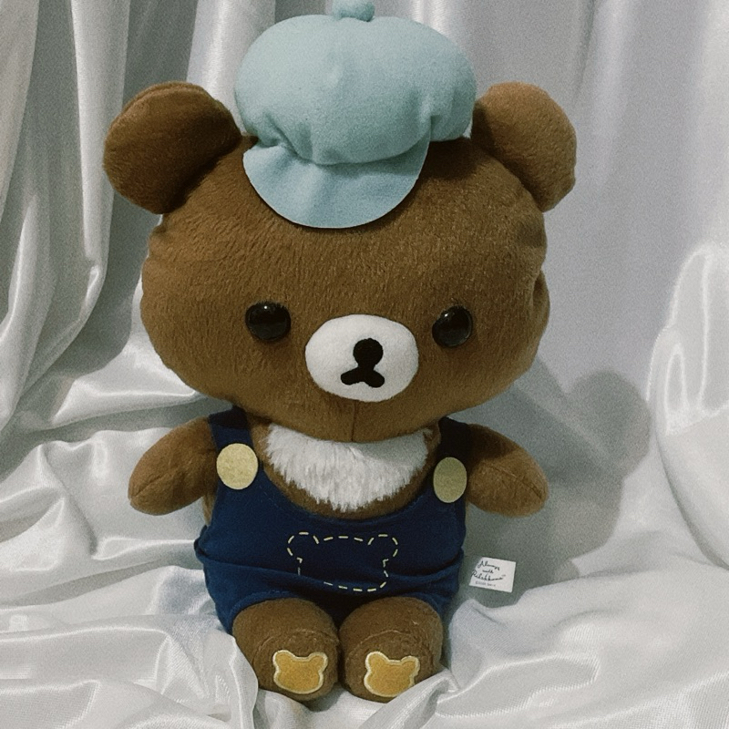 Boneka Koguma Topi