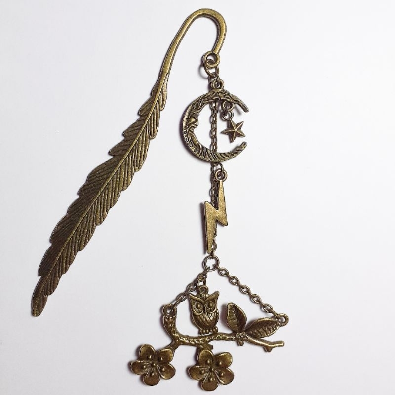 

Bookmark "Hedwig" | Pembatas Buku Harry Potter Charm Bronze