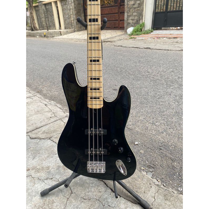 Fender Bass Jazz Aerodyne custom blacktop