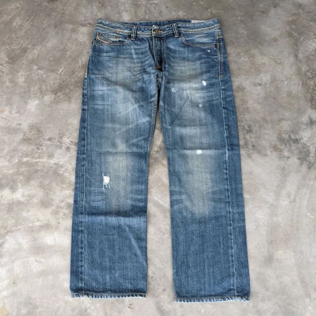 SIZE 36 Celana Panjang Jeans Ripped Pria DIESEL - VIKER Original Made in Maroko