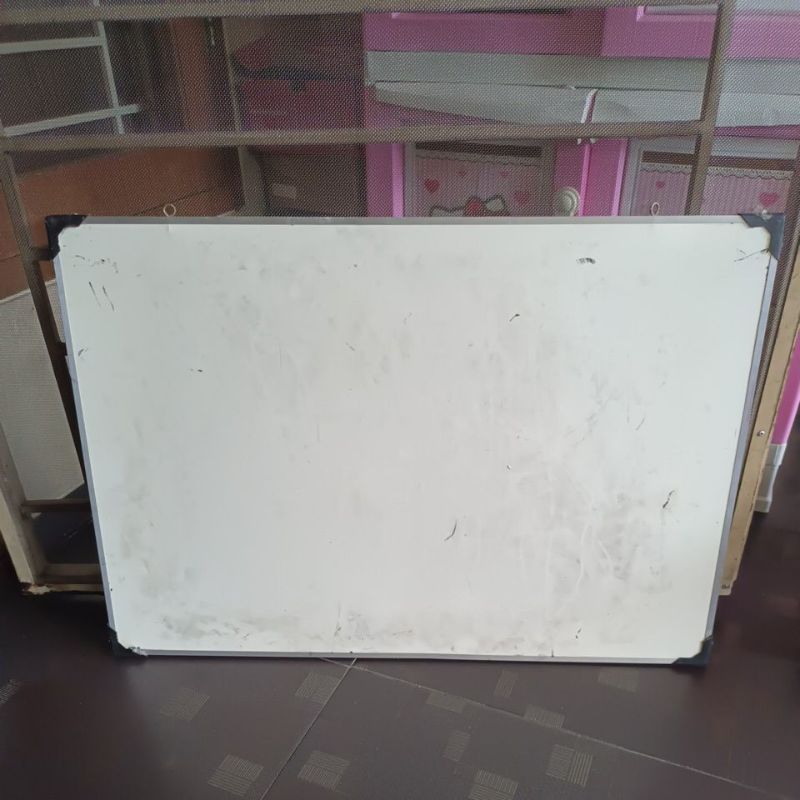 

White board Papan Tulis putih. Sakana. kuat awet.