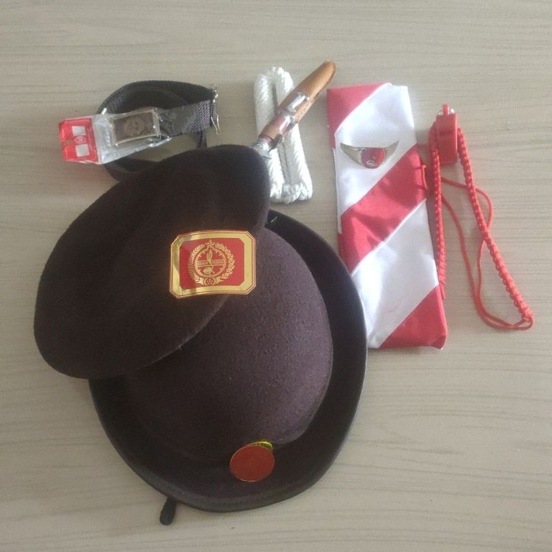 Set Atribut Pramuka Lengkap Penggalang SD