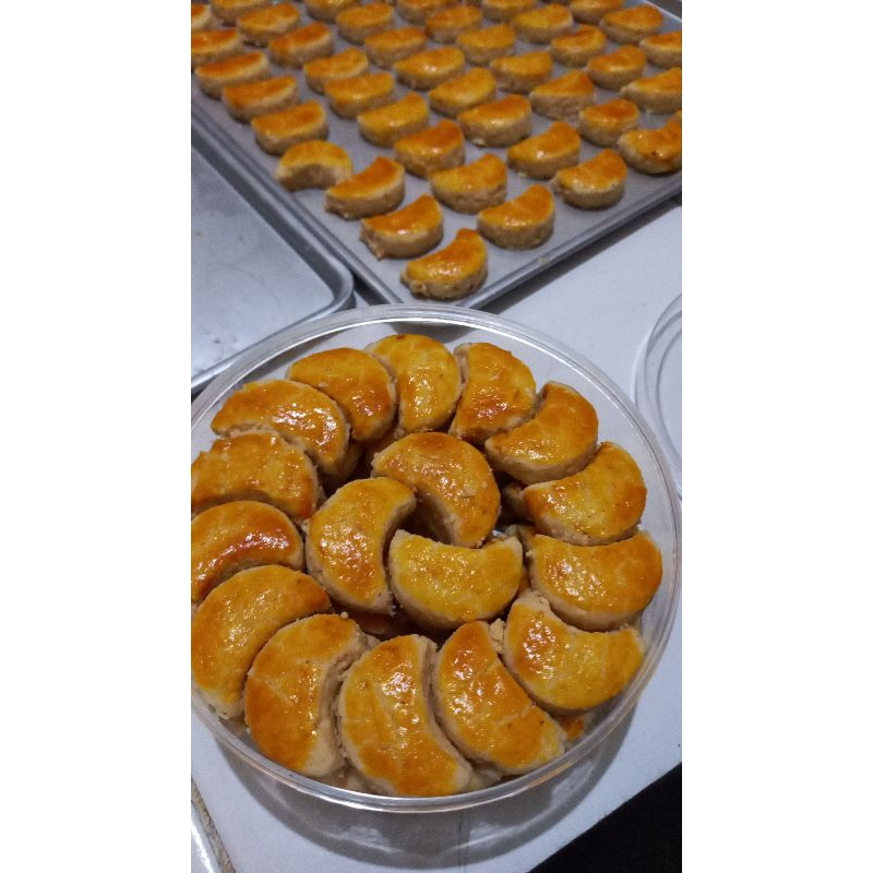 

kue kacang uk toples 250gram