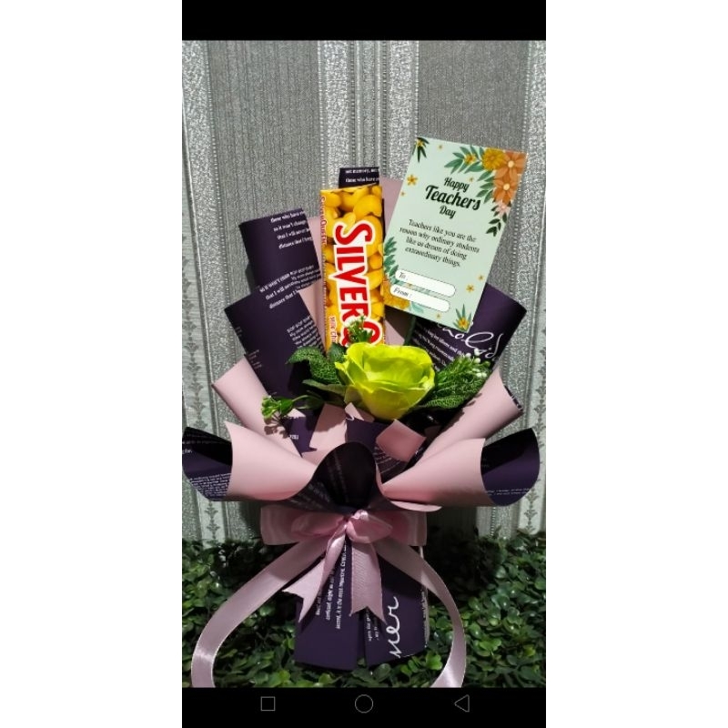 

buket bunga dan snack