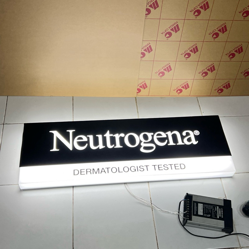 Neon box nyala Sign Neonbox Leter box Neonbox akrilik costum huruf timbul nyala