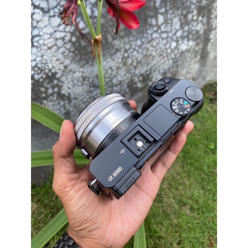 Sony A6000