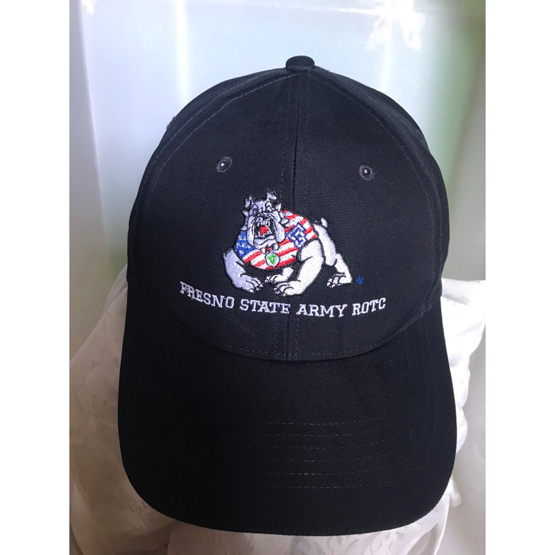 topi cap bulldog