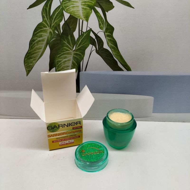 1 PCS CREAM PELEMBAB GARNIER GENTONG