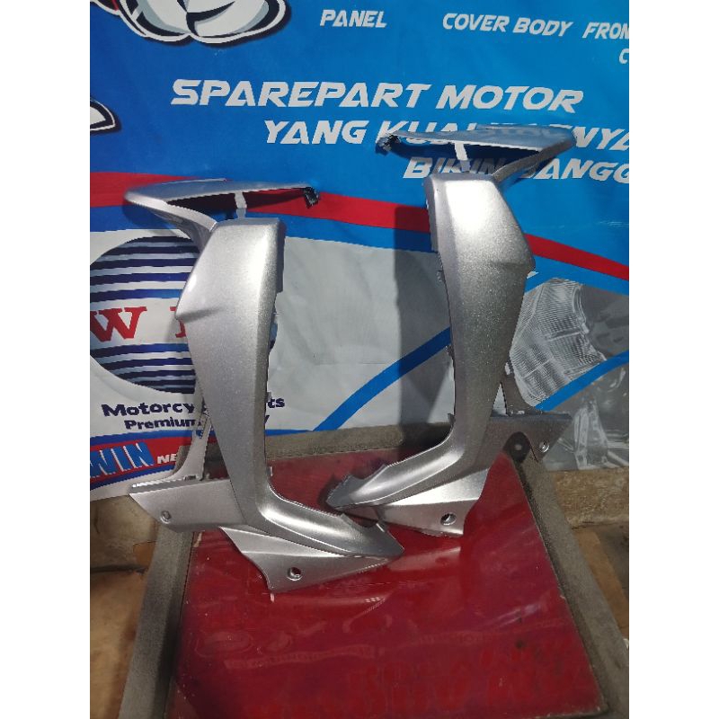 sayap luar supra x 125 batman 2007-2013 silver/legshield luar supra x125 batman silver/win