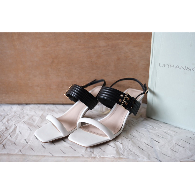 Sepatu heels original by Urban & Co