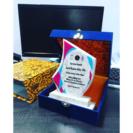 Plakat Marmer Plakat Magang Custom