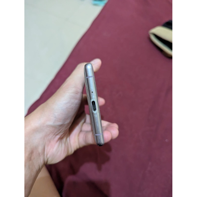 sony xz2 4/64 second