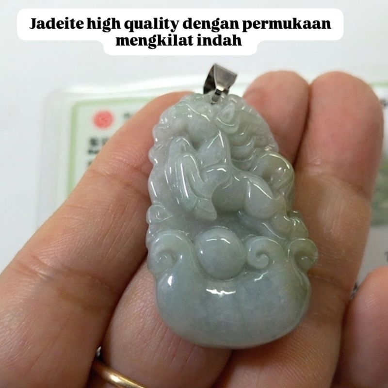 Liontin Giok Shio Kuda 100% Jadeite Natural Asli Bersertifikat 7649