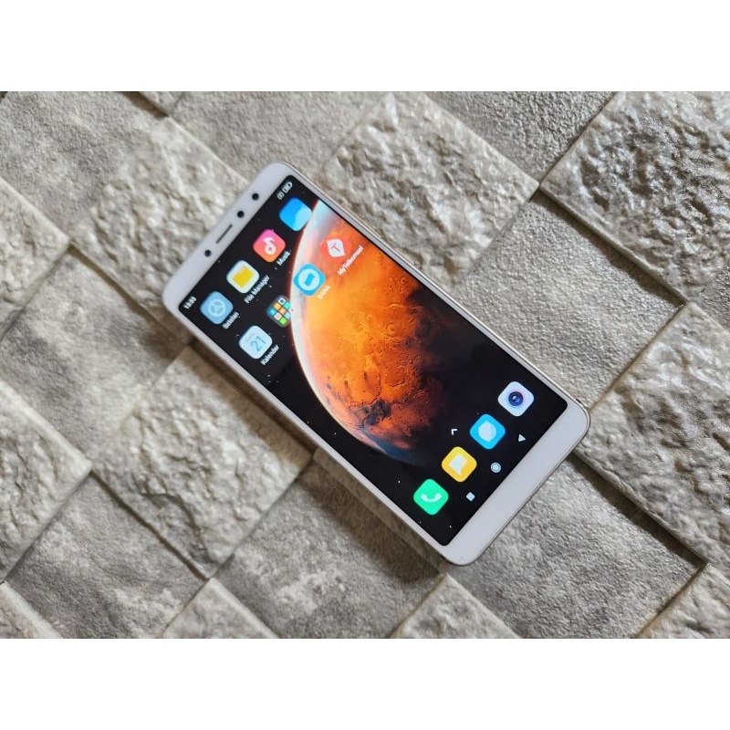 Xiaomi Redmi S2 RAM 3/32 Second Original Grade C Fungsi Normal