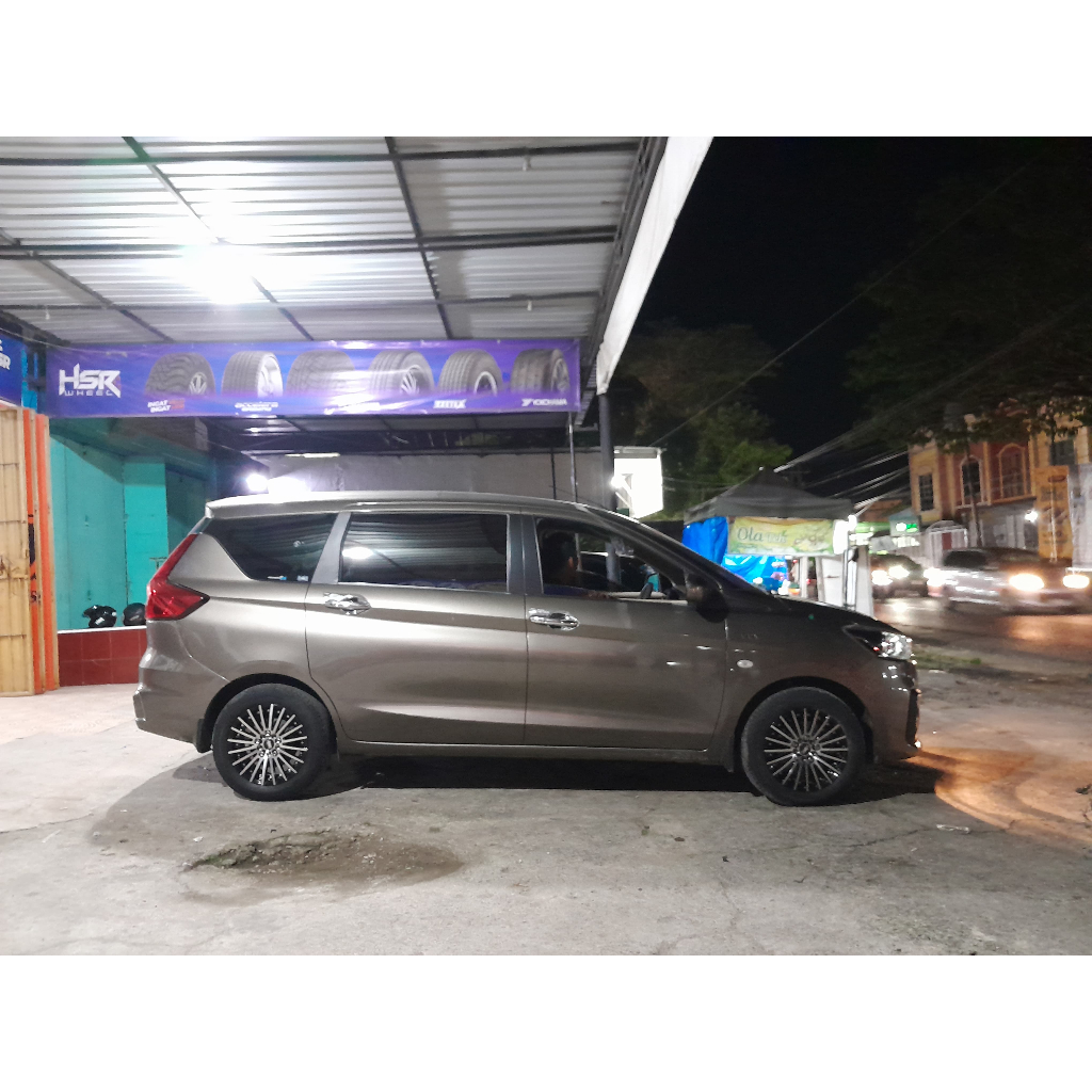 PAKET VELG DAN BAN MOBIL RING 15 UNTUK ERTIGA SERENA GRANMAX LUXIO