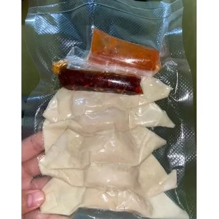 

Pangsit Chillioil 5 pcs Murah