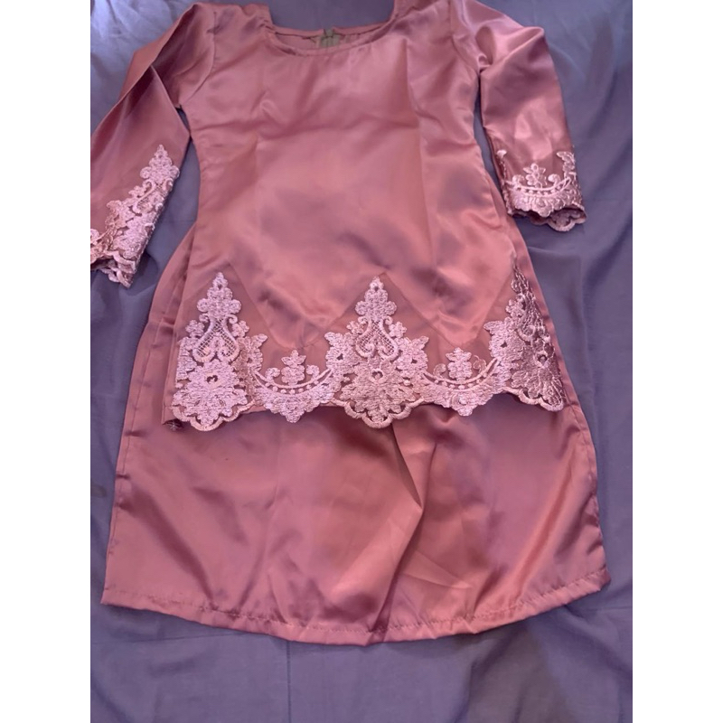 Baju Kurung Anak Malaysia (Satu Set Atasan+Bawahan)