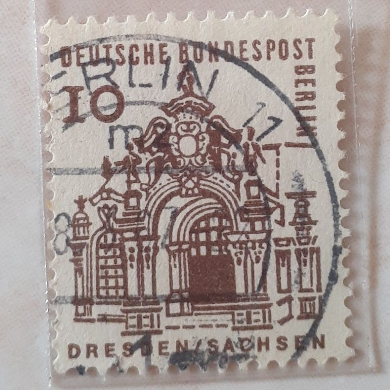 

(J1) Perangko Jerman German buildings from twelve centuries, small size (Wallpavillon of the Zwinger, Dresden) Tahun 1965