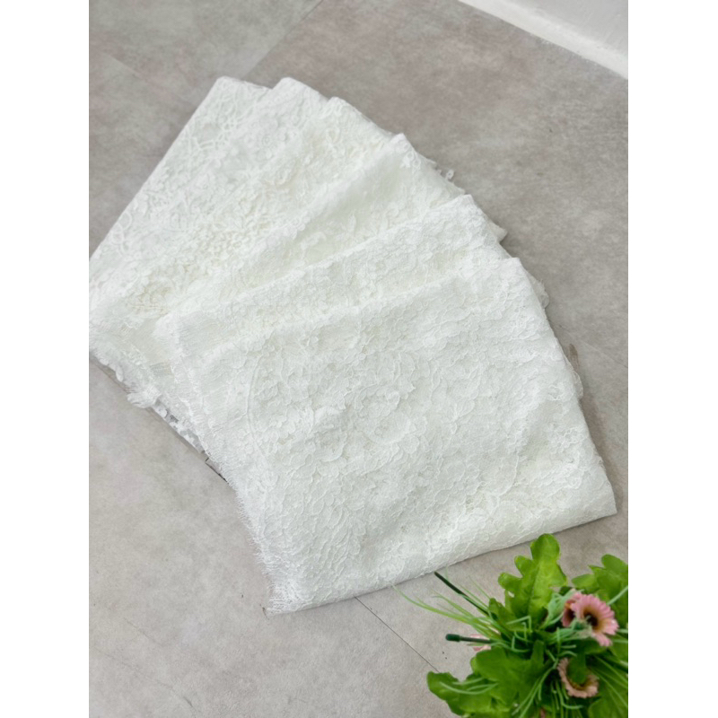 France Lace Soltis Original