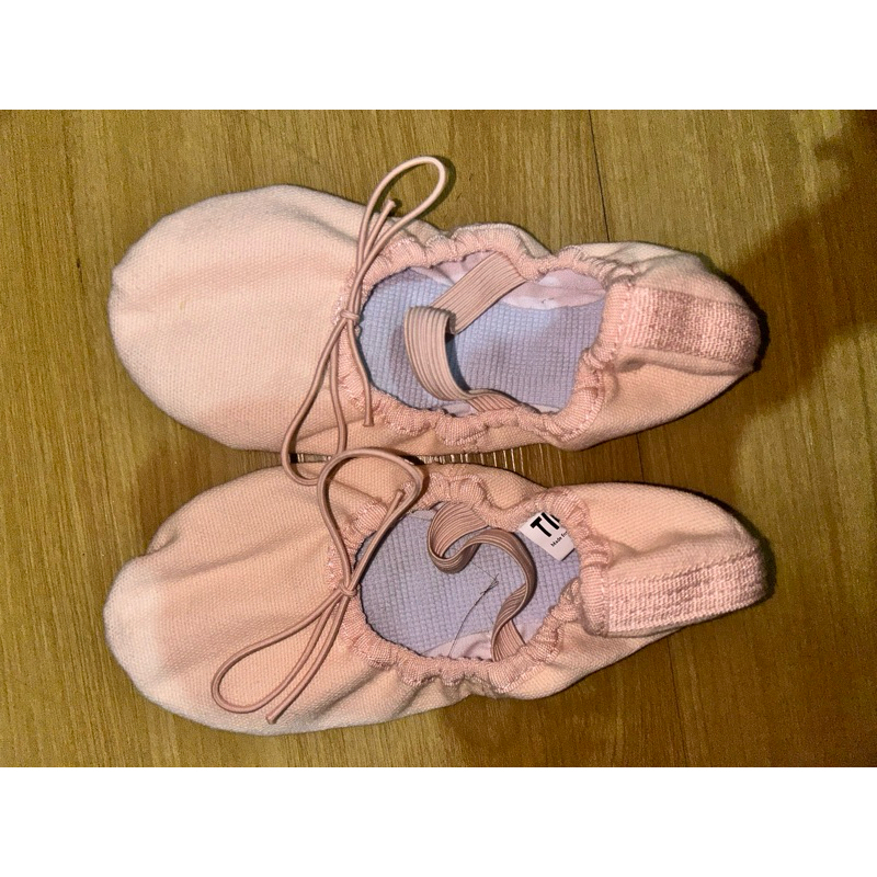 Sepatu Flat Ballet Canvas - Day Dance Shoes - Warna Pink Merk Ting - Ukuran 32 - (Preloved)