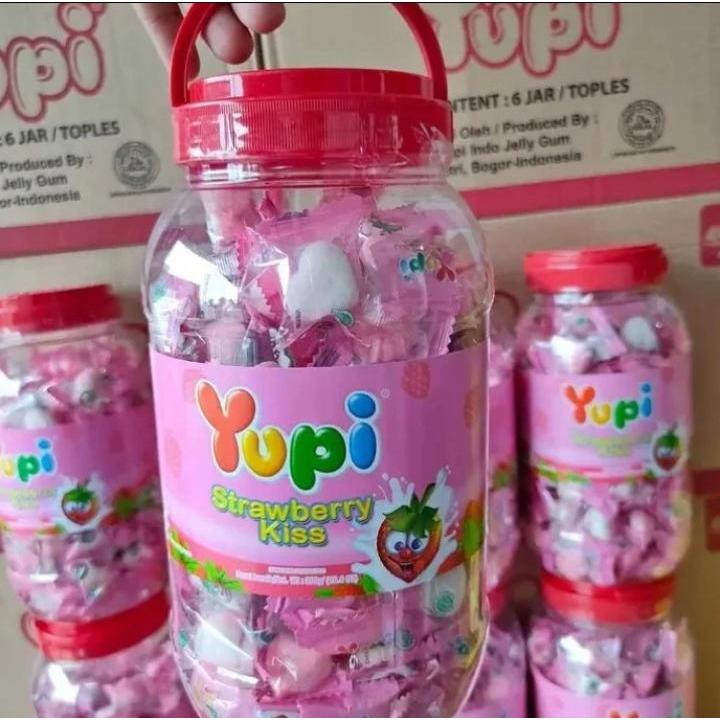 

Permen Yupi Strawbery Kiss Toples 300 gram