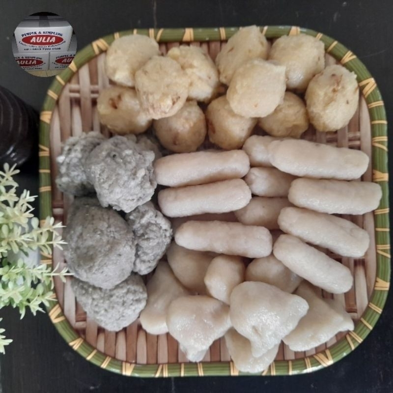 

Pempek 40 campur Asli Palembang Ikan Tenggiri